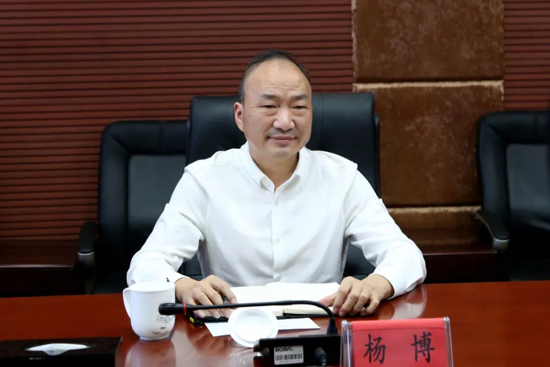 杨博指出,高质量建设奥体中心是萍乡市承办2026年江西省第十七届运动